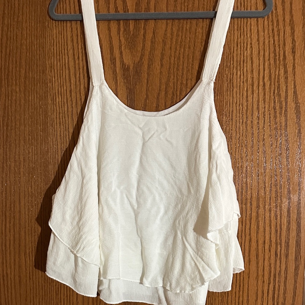 Cute Off White Tank - Flowy and layered